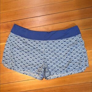 Vineyard Vines Blue and White Athletic Shorts XL
